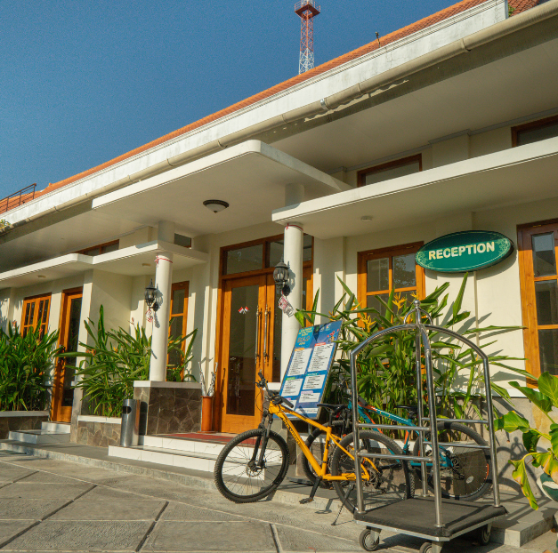 [ganti nama fasilitas]